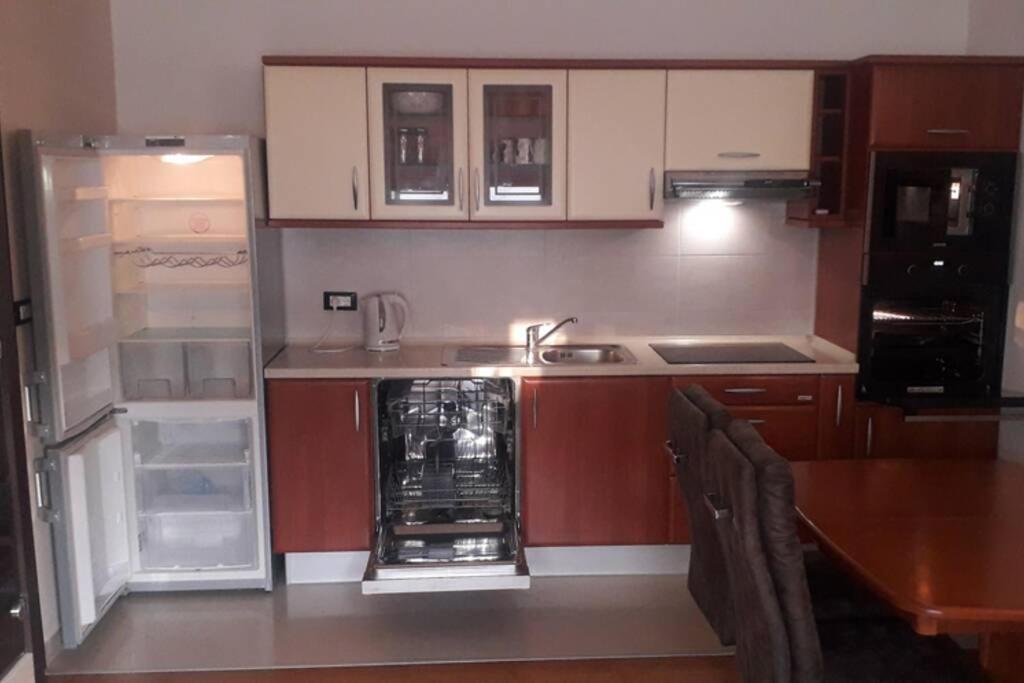Apartman Franko - uz parking Pula Zewnętrze zdjęcie