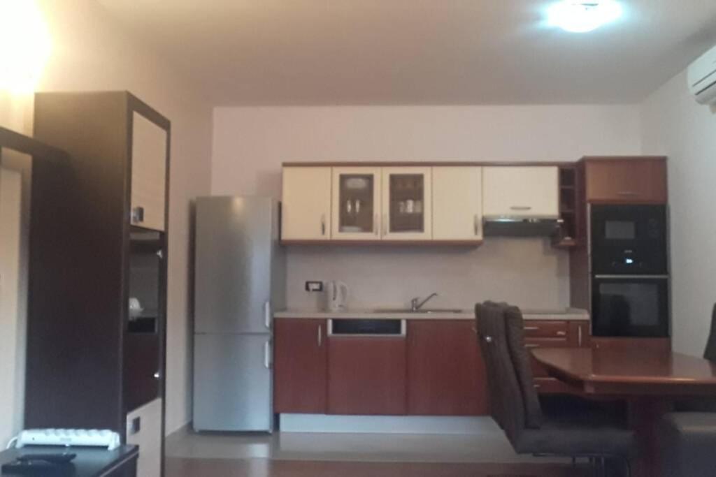 Apartman Franko - uz parking Pula Zewnętrze zdjęcie